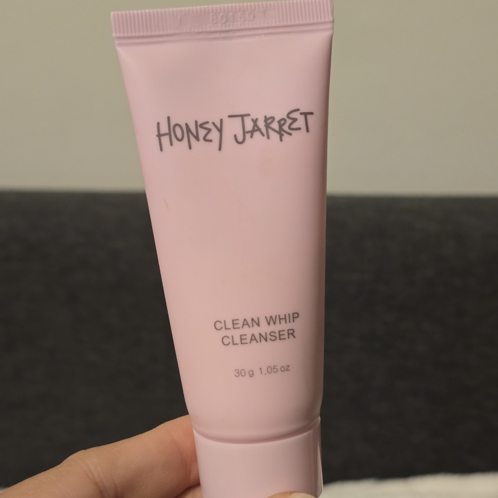 Honey Jarret Clean Whip Cleanser 30g 1.05 oz